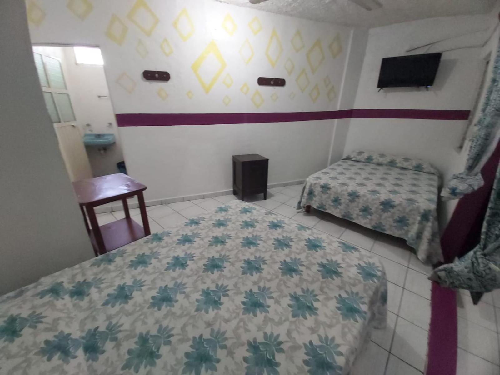 Hotel Ayalamar Manzanillo Ngoại thất bức ảnh